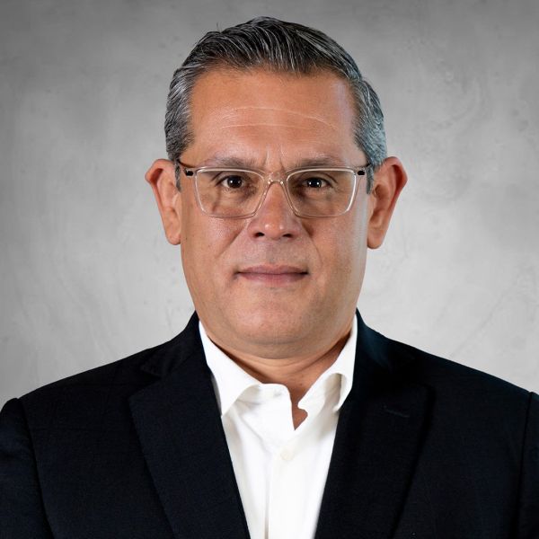 santamarina mas steta equipo Jaime vazquez 1080x1080