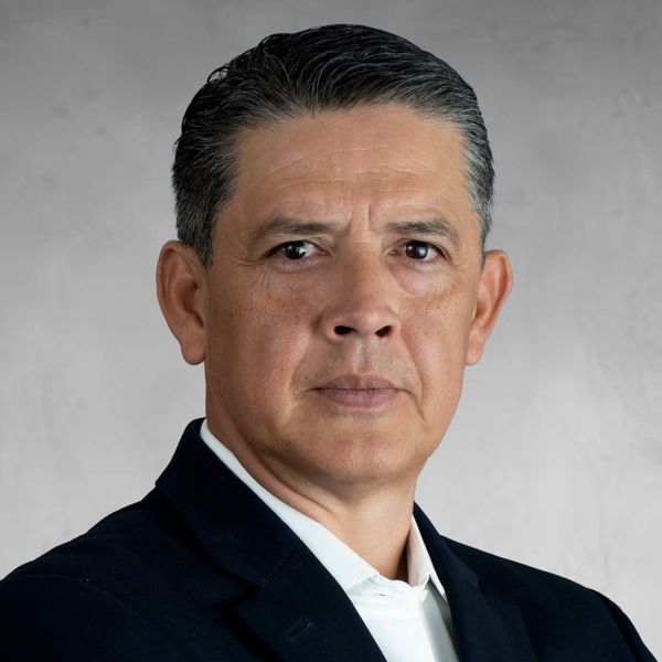 santamarina mas steta equipo victor coria 1080x1080