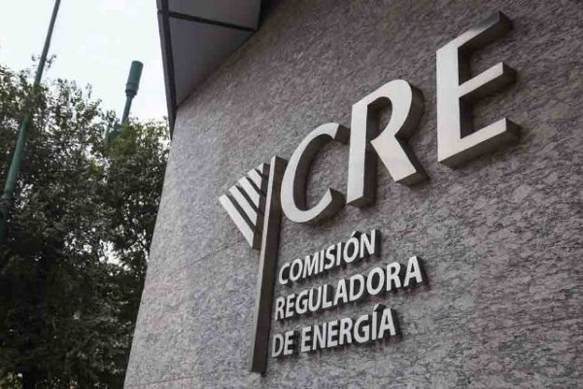 que funcion tiene la comision reguladora de energia