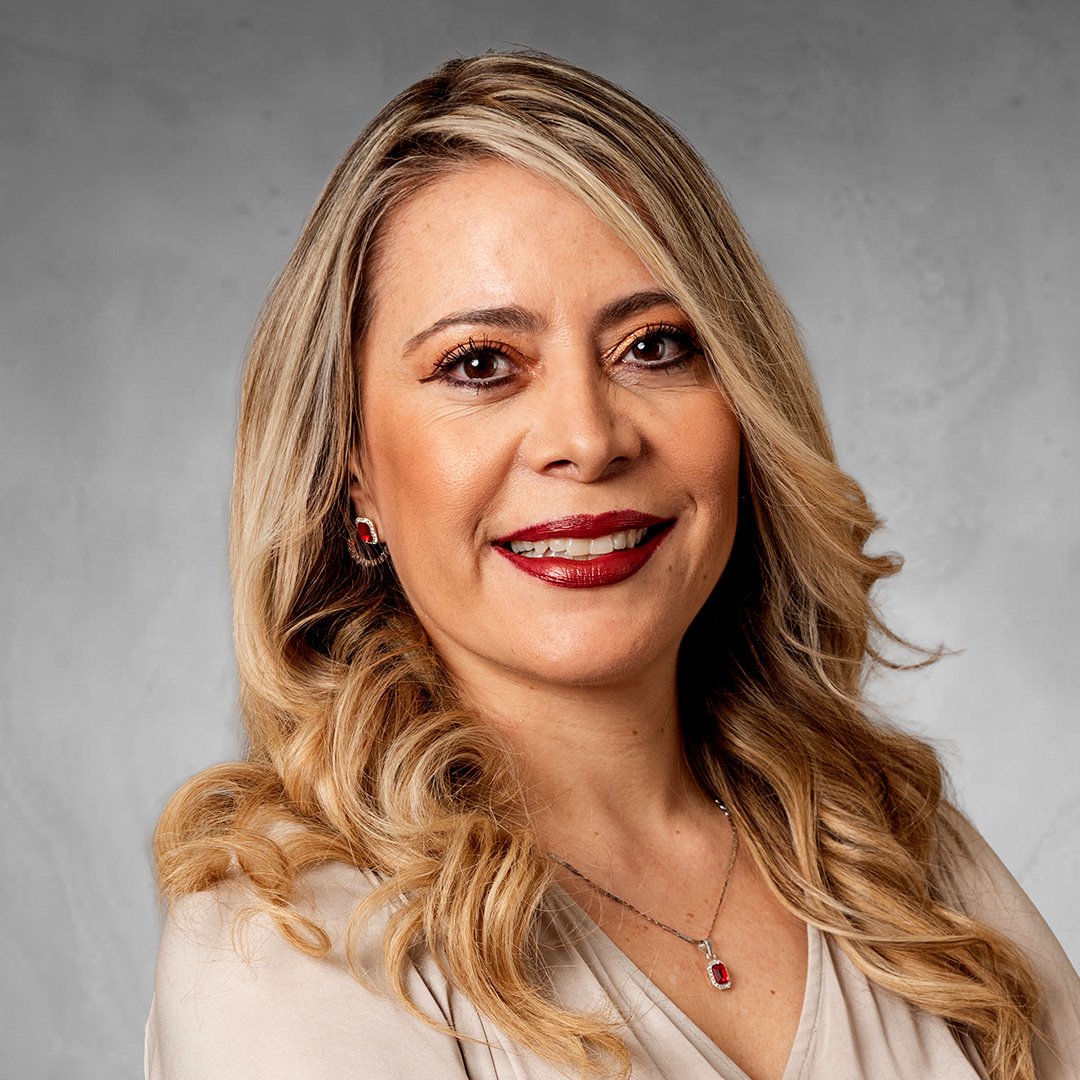 santamarina mas steta equipo karina robledo 1080x1080