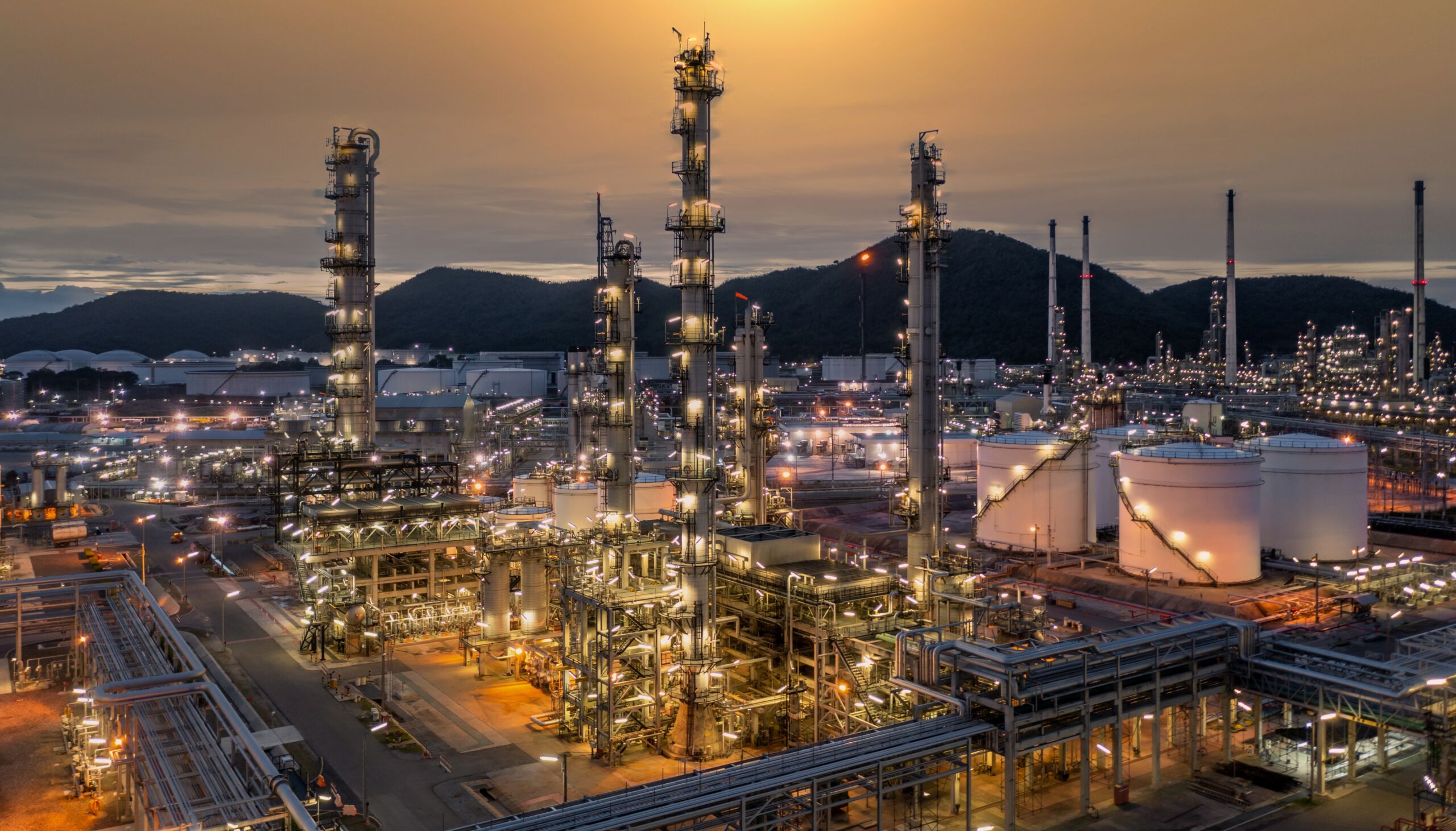 shutterstock 2160581013 scaled 1