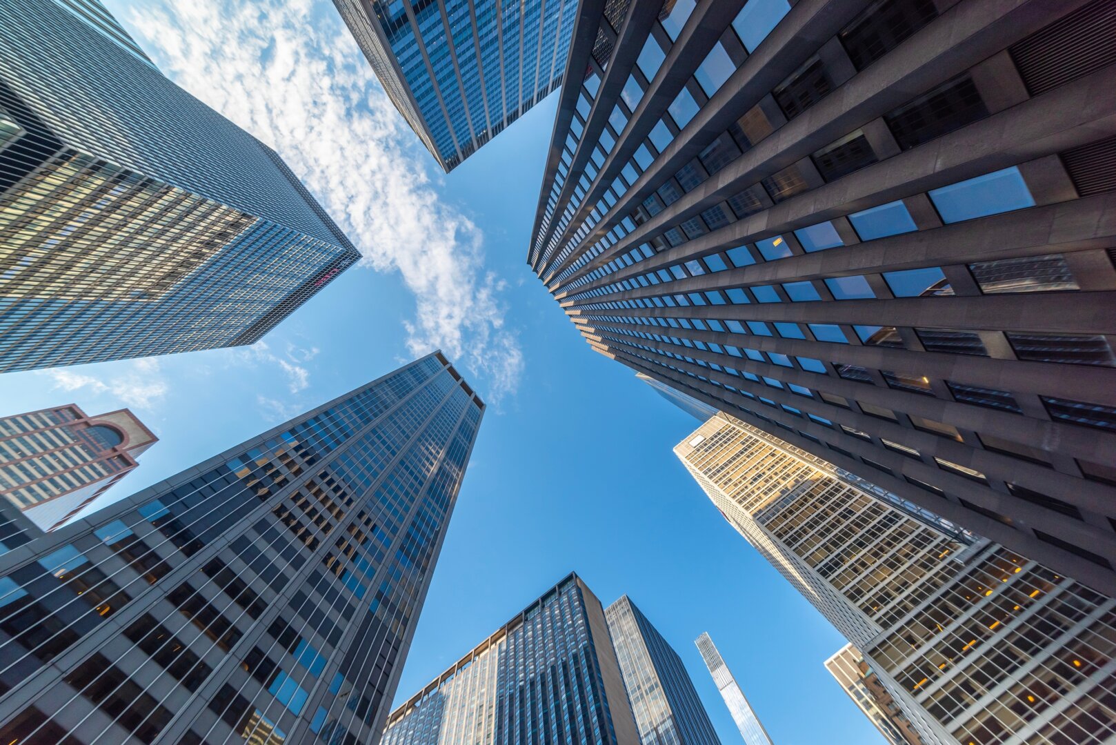 Skyscrapers,In,Midtown,Manhattan,Seen,From,Below ,New,York,,Usa