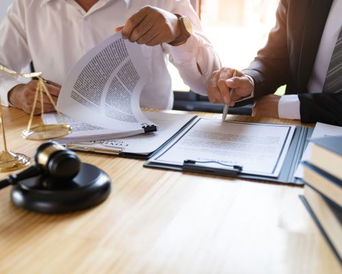 shutterstock 2206300975 scaled 1